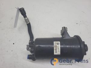 Begagnade Styrservotank BMW X6 (E71/72) xDrive35i 3.0 24V Pris € 20,00 Marginaltabell erbjuds av Autorec. Gebr. Prins b.v.
