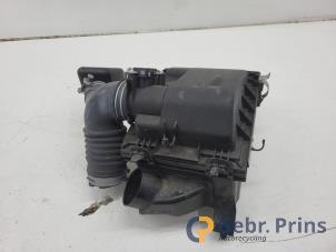 Używane Obudowa filtra powietrza Lexus CT 200h 1.8 16V Cena € 75,00 Procedura marży oferowane przez Autorec. Gebr. Prins b.v.