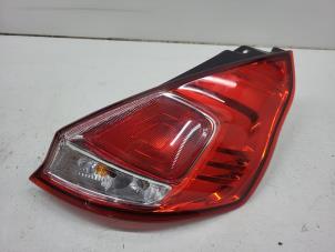 Gebruikte Achterlicht rechts Ford Fiesta 6 (JA8) 1.25 16V Prijs € 35,00 Margeregeling aangeboden door Autorec. Gebr. Prins b.v.