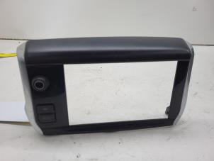 Begagnade Kontrollenhet, multimedia Peugeot 208 I (CA/CC/CK/CL) 1.2 12V e-THP PureTech 110 Pris € 20,00 Marginaltabell erbjuds av Autorec. Gebr. Prins b.v.