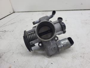 Begagnade Spjällhus Chevrolet Spark (M300) 1.0 16V Bifuel Pris € 40,00 Marginaltabell erbjuds av Autorec. Gebr. Prins b.v.