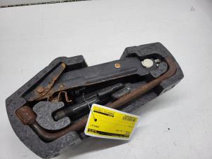 Begagnade Domkraftsset Citroen C1 1.0 12V Pris € 15,00 Marginaltabell erbjuds av Autorec. Gebr. Prins b.v.