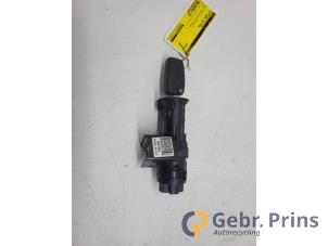 Gebruikte Kontaktslot + Sleutel Fiat Panda (169) 1.2 Fire Prijs € 20,00 Margeregeling aangeboden door Autorec. Gebr. Prins b.v.