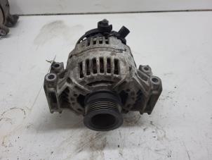 Begagnade Dynamo Opel Zafira (M75) 2.2 16V Direct Ecotec Pris € 40,00 Marginaltabell erbjuds av Autorec. Gebr. Prins b.v.