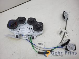 Gebruikte Kachel Bedieningspaneel Fiat Panda/Pandina (312) 0.9 TwinAir 60 Prijs € 40,00 Margeregeling aangeboden door Autorec. Gebr. Prins b.v.