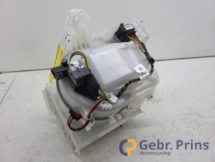 Begagnade Värmarhus Toyota C-HR (X1,X5) 1.2 16V Turbo Pris € 100,00 Marginaltabell erbjuds av Autorec. Gebr. Prins b.v.