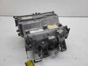 Begagnade Elektrisk drivaggregat styrenhet Mitsubishi Outlander (GF/GG) 2.0 16V PHEV 4x4 Pris € 200,00 Marginaltabell erbjuds av Autorec. Gebr. Prins b.v.