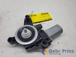 Używane Silnik szyby drzwiowej Mercedes A (177.0) 1.5 A-180d Cena € 35,00 Procedura marży oferowane przez Autorec. Gebr. Prins b.v.