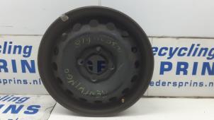 Begagnade Hjul Renault Twingo (C06) 1.2 Pris € 20,00 Marginaltabell erbjuds av Autorec. Gebr. Prins b.v.