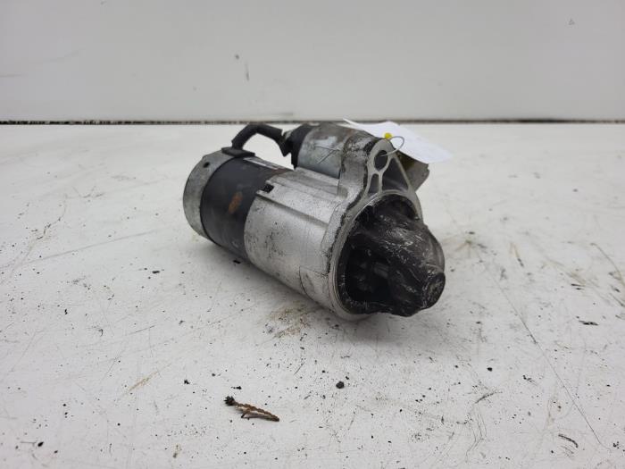 Startmotor från en Mazda 2 (DJ/DL) 1.5 SkyActiv-G 90 2018