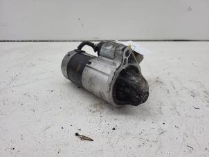 Begagnade Startmotor Mazda 2 (DJ/DL) 1.5 SkyActiv-G 90 Pris € 40,00 Marginaltabell erbjuds av Autorec. Gebr. Prins b.v.