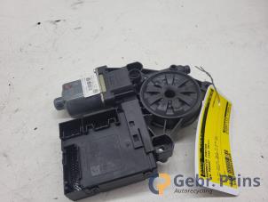 Begagnade Motor, dörrfönster Volkswagen Passat Variant (365) 1.4 TSI 16V Pris € 20,00 Marginaltabell erbjuds av Autorec. Gebr. Prins b.v.