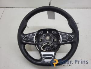 Gebruikte Stuurwiel Renault Megane IV Estate (RFBK) 1.5 Energy dCi 110 Prijs € 125,00 Margeregeling aangeboden door Autorec. Gebr. Prins b.v.