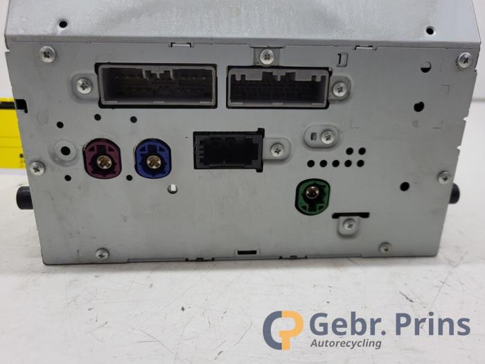 Kontrollenhet, multimedia från en Volvo S60 III (ZS) 2.0 T5 16V 2019