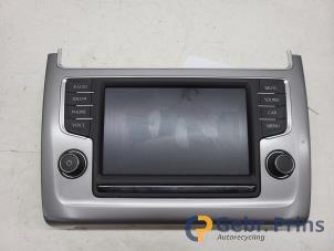Begagnade Navigeringsdisplay Volkswagen Polo V (6R) 1.0 TSI 12V BlueMotion Pris € 225,00 Marginaltabell erbjuds av Autorec. Gebr. Prins b.v.