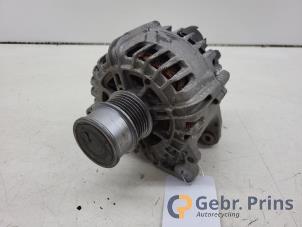 Gebruikte Dynamo Volkswagen Polo V (6R) 1.0 TSI 12V BlueMotion Prijs € 50,00 Margeregeling aangeboden door Autorec. Gebr. Prins b.v.