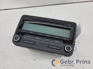 Begagnade CD-spelare med radio Volkswagen Golf VI Variant (AJ5/1KA) 1.6 TDI 16V 105 Pris € 50,00 Marginaltabell erbjuds av Autorec. Gebr. Prins b.v.