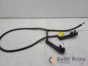 Gebruikte Koplamp Sproeier Ford Focus 2 Wagon 2.0 16V Prijs € 35,00 Margeregeling aangeboden door Autorec. Gebr. Prins b.v.