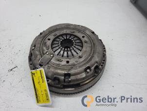 Begagnade Tvåmassesvänghjul Ford Focus 3 Wagon 1.6 TDCi ECOnetic Pris € 100,00 Marginaltabell erbjuds av Autorec. Gebr. Prins b.v.