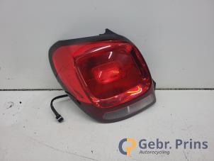 Begagnade Baklykta, vänster Citroen C1 1.0 12V VVT-i Pris € 75,00 Marginaltabell erbjuds av Autorec. Gebr. Prins b.v.