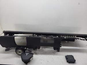 Gebruikte Airbag set + dashboard Tesla Model Y (5YJY) RWD Prijs € 1.500,00 Margeregeling aangeboden door Autorec. Gebr. Prins b.v.