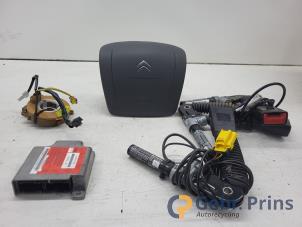 Gebruikte Module + Airbag Set Citroen Jumper (U9) 2.2 HDi 120 Prijs € 302,50 Inclusief btw aangeboden door Autorec. Gebr. Prins b.v.