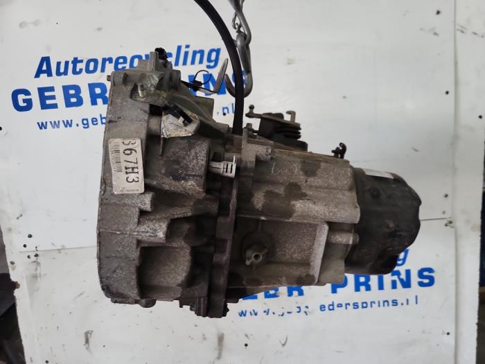 Versnellingsbak van een Renault Clio IV (5R) 1.2 16V 2016
