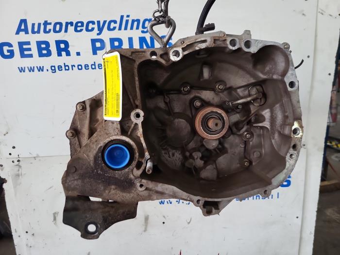 Versnellingsbak van een Renault Clio IV (5R) 1.2 16V 2016
