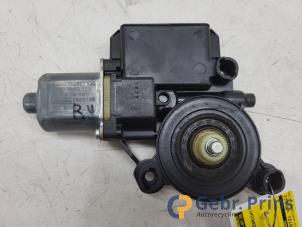 Begagnade Motor, dörrfönster Volkswagen Polo V (6R) 1.2 TDI 12V BlueMotion Pris € 15,00 Marginaltabell erbjuds av Autorec. Gebr. Prins b.v.