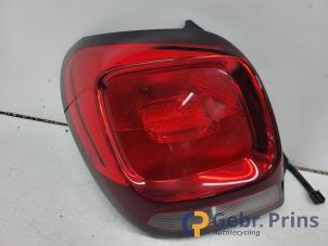 Begagnade Baklykta, vänster Citroen C1 1.0 Vti 68 12V Pris € 75,00 Marginaltabell erbjuds av Autorec. Gebr. Prins b.v.