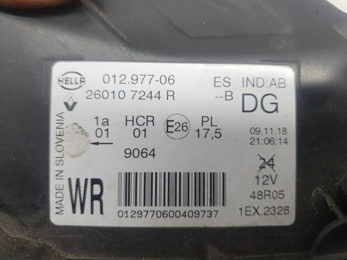 Koplamp rechts van een Renault Captur (2R) 1.3 TCE 150 16V 2019