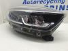 Koplamp rechts van een Renault Captur (2R) 1.3 TCE 150 16V 2019
