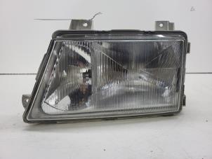 Gebruikte Linker Koplamp Mercedes Sprinter 3t (903) 310 D Prijs € 75,00 Margeregeling aangeboden door Autorec. Gebr. Prins b.v.