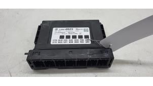 Używane Sterownik Body Control Opel Karl 1.0 12V Cena € 40,00 Procedura marży oferowane przez Autorec. Gebr. Prins b.v.