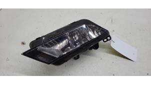 Gebruikte Mistlamp links-voor Seat Ibiza IV SC (6J1) 1.2 TSI Prijs € 25,00 Margeregeling aangeboden door Autorec. Gebr. Prins b.v.