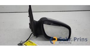 Begagnade Skärmspegel, höger Ford Fusion 1.4 16V Pris € 20,00 Marginaltabell erbjuds av Autorec. Gebr. Prins b.v.