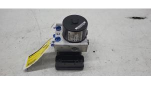 Gebruikte ABS Pomp Renault Twingo II (CN) 1.2 Prijs € 40,00 Margeregeling aangeboden door Autorec. Gebr. Prins b.v.