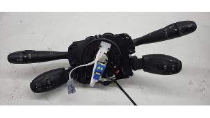 Begagnade Spak, rattstång Peugeot Partner (GC/GF/GG/GJ/GK) 1.6 HDI 90 Pris € 181,50 Inklusive moms erbjuds av Autorec. Gebr. Prins b.v.