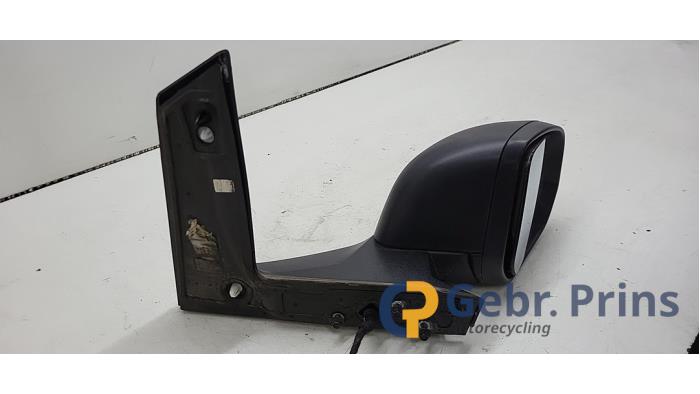 Skärmspegel, höger från en Ford Transit Connect (PJ2) 1.5 EcoBlue 2022