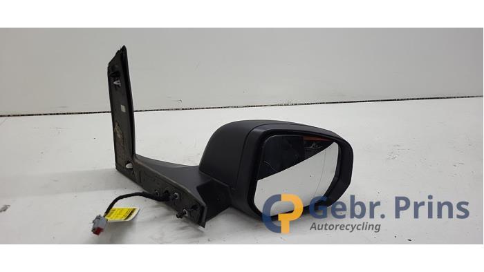 Skärmspegel, höger från en Ford Transit Connect (PJ2) 1.5 EcoBlue 2022