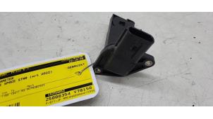 Gebruikte Luchtmassameter Mitsubishi Space Star (A0) 1.2 12V Prijs € 30,00 Margeregeling aangeboden door Autorec. Gebr. Prins b.v.