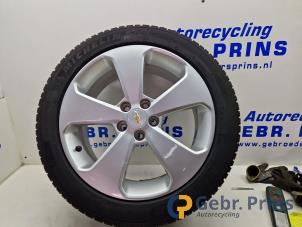 Gebruikte Reservewiel Chevrolet Cruze (305) 1.8 16V VVT Prijs € 75,00 Margeregeling aangeboden door Autorec. Gebr. Prins b.v.