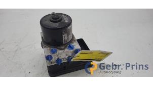 Używane Pompa ABS Chevrolet Cruze (305) 1.8 16V VVT Cena € 100,00 Procedura marży oferowane przez Autorec. Gebr. Prins b.v.