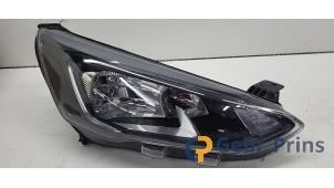 Używane Reflektor prawy Ford Focus 4 Wagon 1.0 Ti-VCT EcoBoost 12V 100 Cena € 350,00 Procedura marży oferowane przez Autorec. Gebr. Prins b.v.