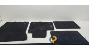 Begagnade Set med mattor Ford Focus 4 Wagon 1.0 Ti-VCT EcoBoost 12V 100 Pris € 35,00 Marginaltabell erbjuds av Autorec. Gebr. Prins b.v.