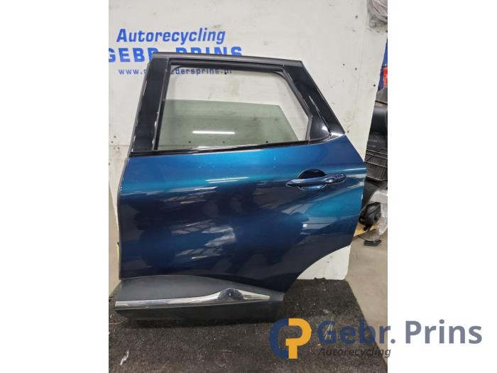 Bakdörr, 4-dörrars, vänster från en Renault Captur (2R) 1.2 TCE 16V EDC 2018