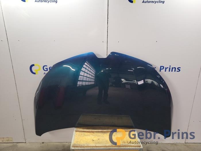 Motorhuv från en Renault Captur (2R) 1.2 TCE 16V EDC 2018