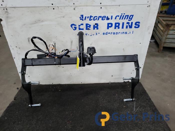 Dragkrok från en Renault Captur (2R) 1.2 TCE 16V EDC 2018