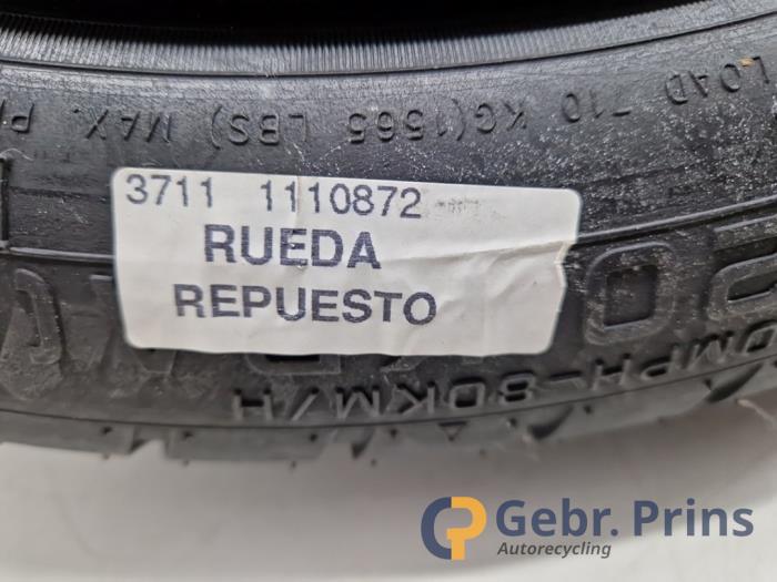 Utrymmesbesparande reservhjul från en Renault Captur (2R) 1.2 TCE 16V EDC 2018