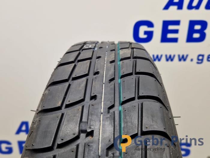 Utrymmesbesparande reservhjul från en Renault Captur (2R) 1.2 TCE 16V EDC 2018